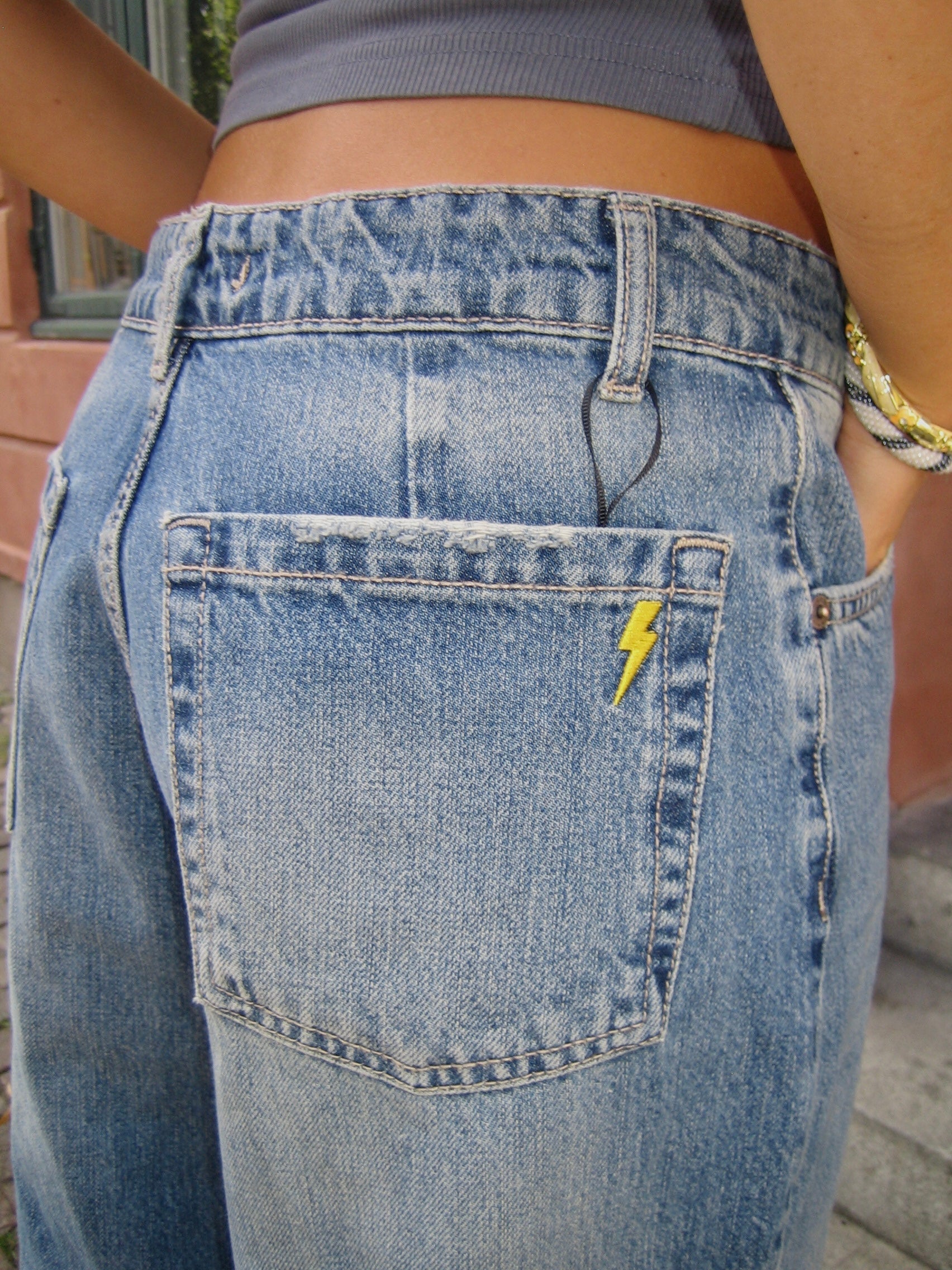 Alaia Low-Waisted Jeans with Lightning Detail - Eclaire