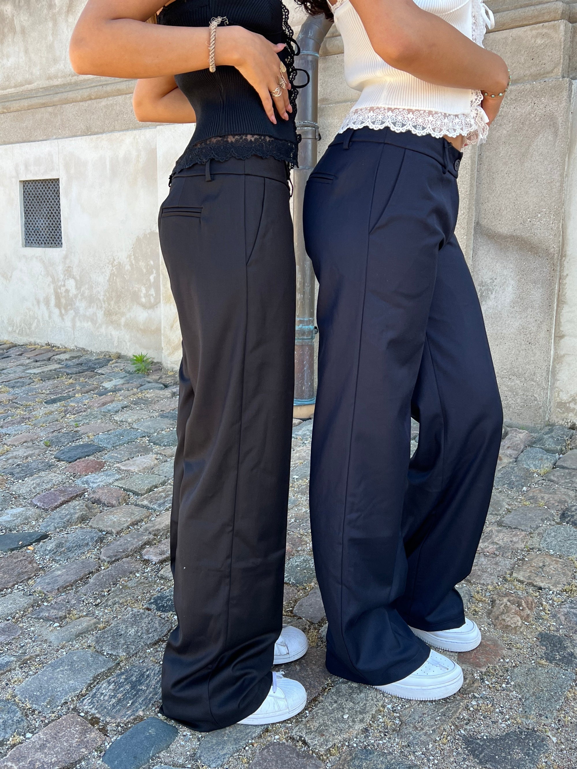 Kienna Low-Waisted Suit Pants - Eclaire